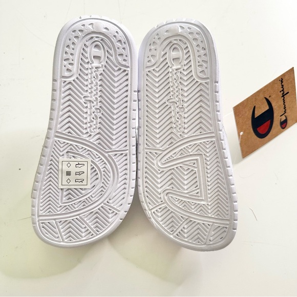 NWT Champion Super Slide logo white slides Unisex / Preschool size 11 - Picture 5 of 8